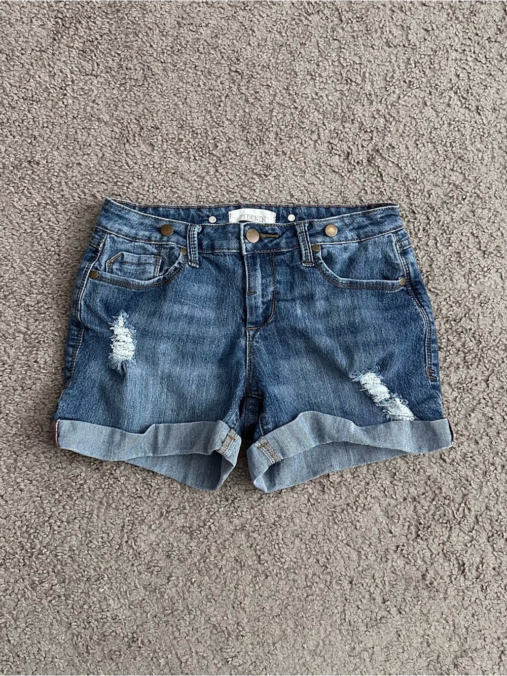 21 Denim Roll-Cuff Shorts Womens 26